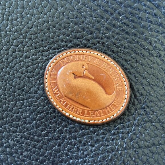 Vintage 90s Dooney & Bourke Navy Blue AWL Leather Equestrian Crossbody Bag - Picture 3 of 15